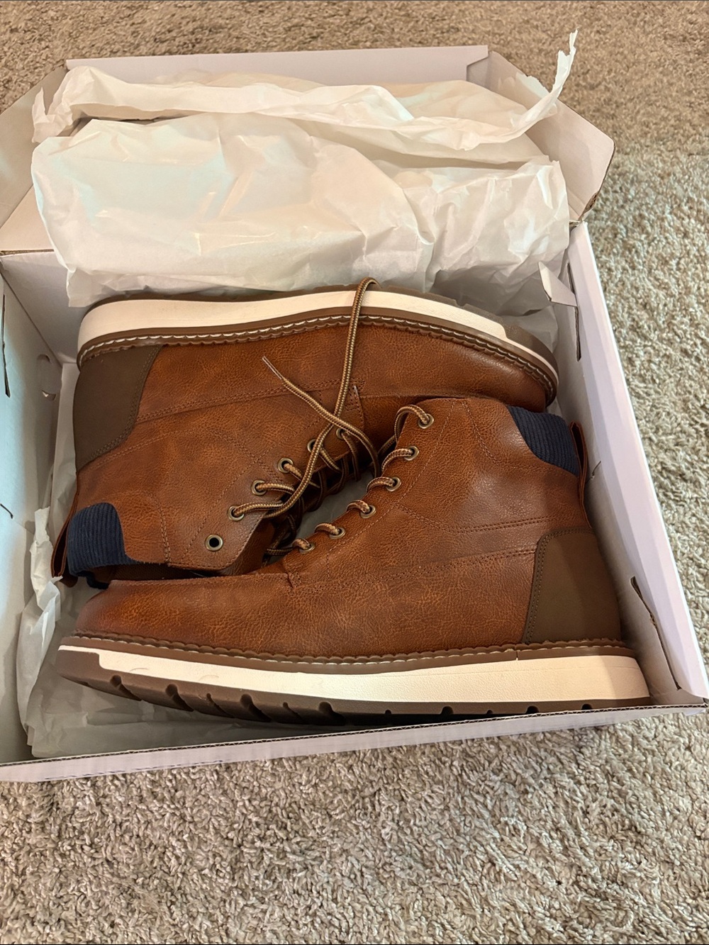Club Room Tan/Brown Leather Chukka Boots with White Sole